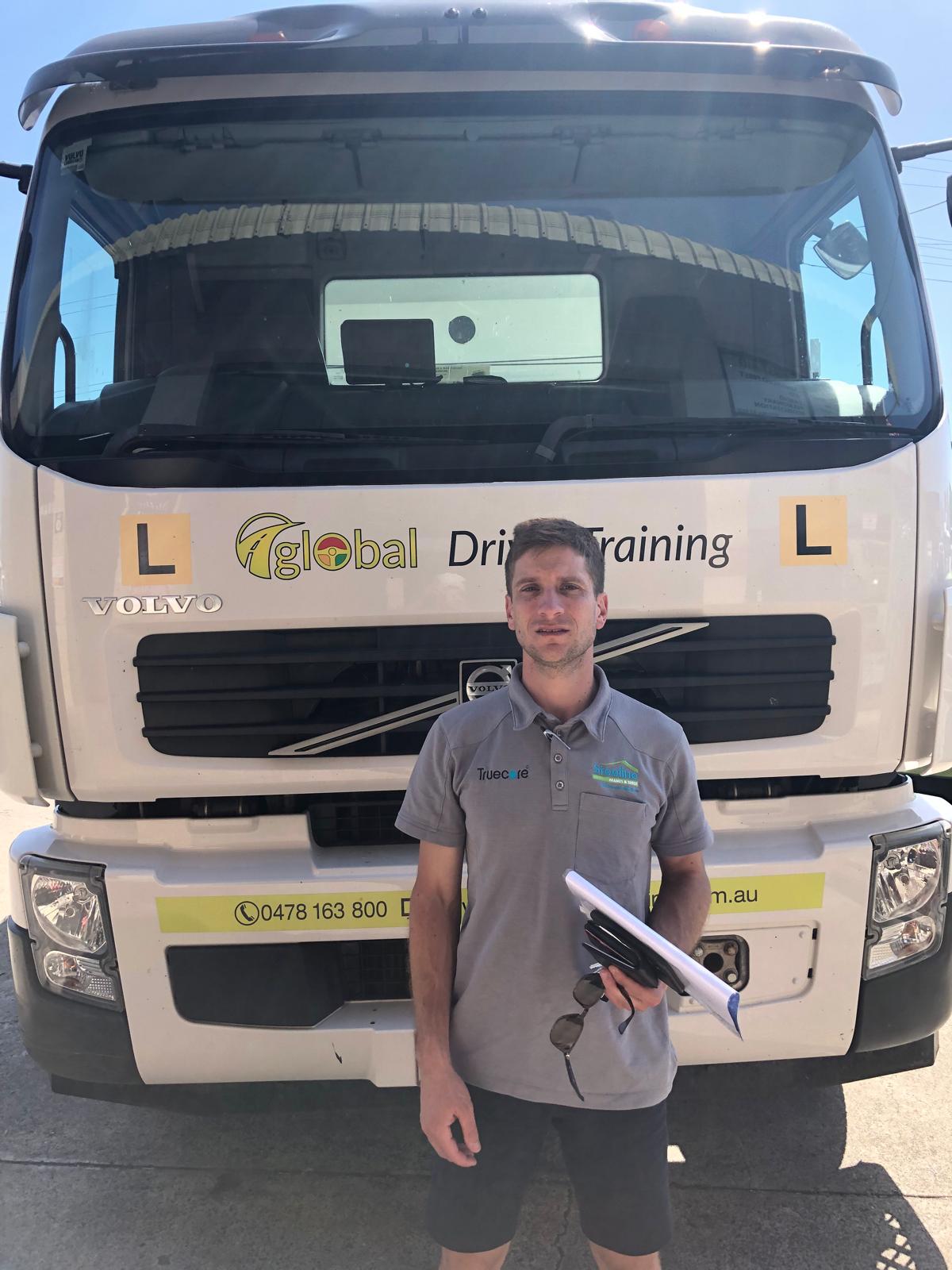 Vehicles you can drive with an HR licence in Queensland